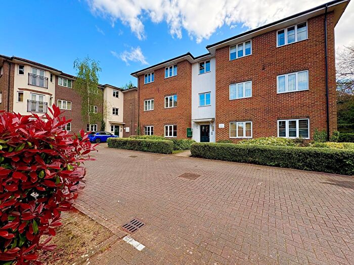 2 Bedroom Flat To Rent In Stanley Court, Gillingham, ME7