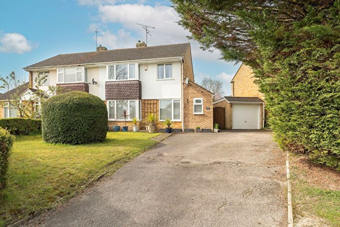 3 Bedroom Semi Detached House For Sale In Christchurch Road, Tring, HP23