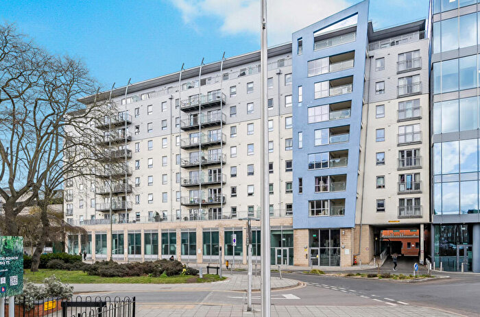 1 Bedroom Apartment For Sale In Enterprise Place, Church Street East, Woking, GU21