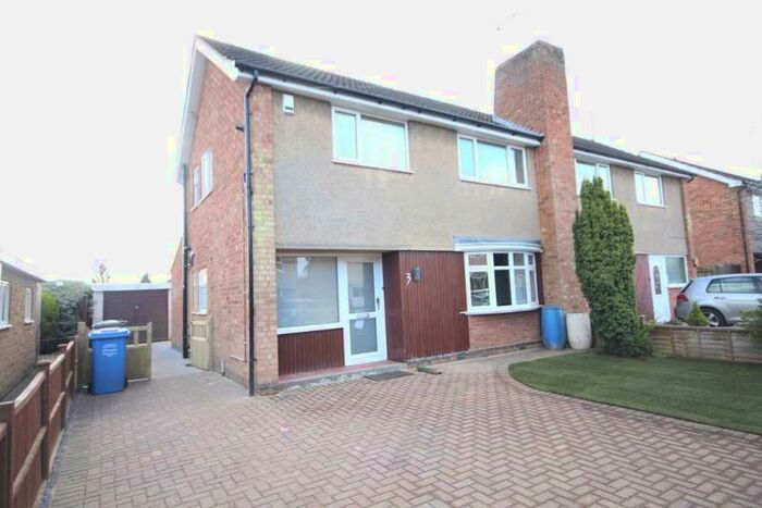 3 Bedroom Property To Rent In Linnet Drive Barton Seagrave, NN15