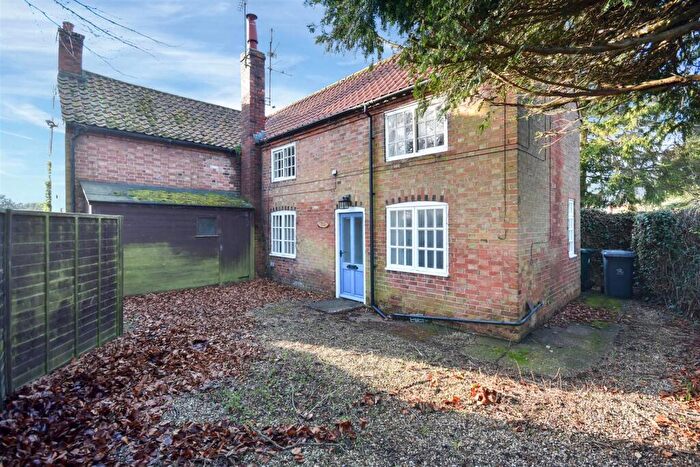 2 Bedroom House For Sale In Town Street, Hawksworth, NG13