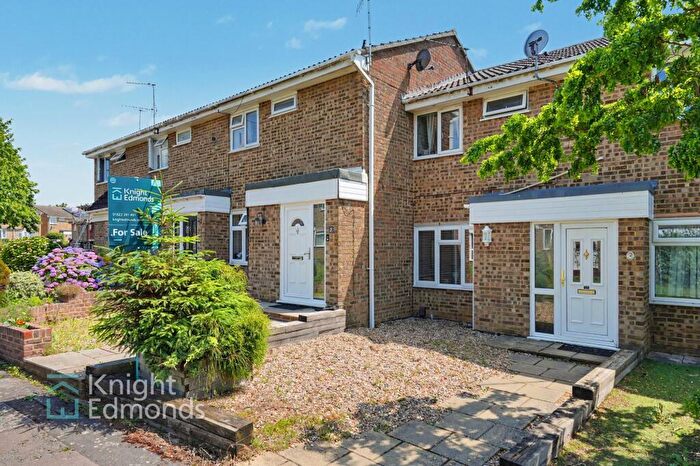 2 Bedroom Terraced House For Sale In Farningham Close, Maidstone, ME14