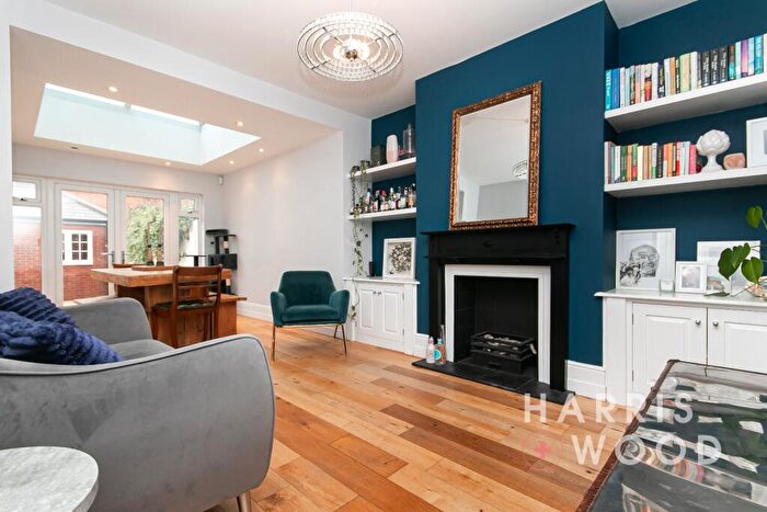 3 Bedroom End Of Terrace House For Sale In Gladstone Road, Colchester, CO1