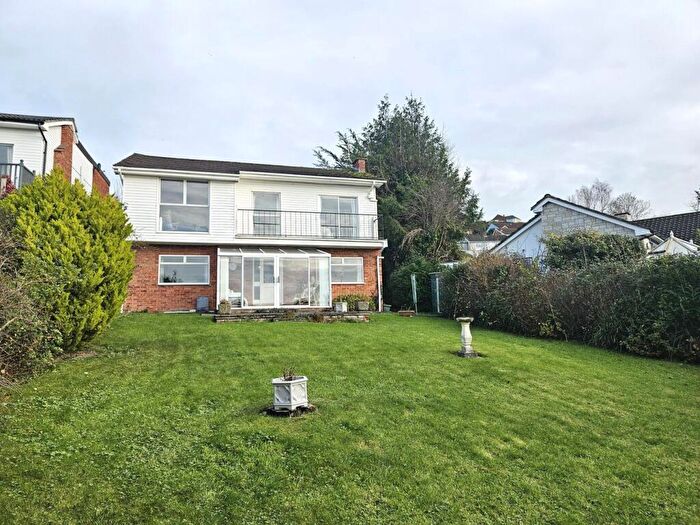 3 Bedroom Detached House For Sale In Leg Of Mutton Road, Glastonbury, BA6