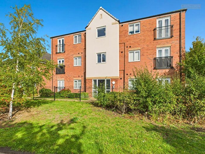 2 Bedroom Flat For Sale In Daphne Grove, Peterborough, PE2