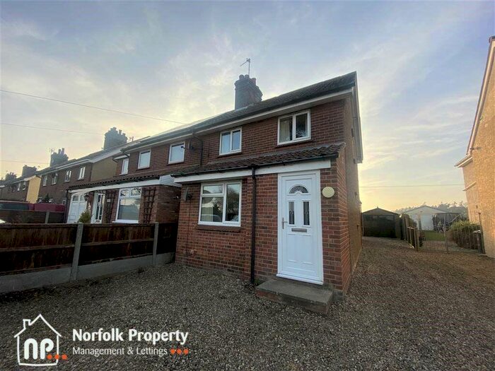 3 Bedroom Semi-Detached House To Rent In Hoveton, NR12