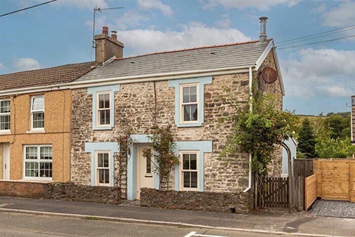 2 Bedroom Semi-Detached House For Sale In Ashburnham Road, Pembrey, Burry Port, SA16