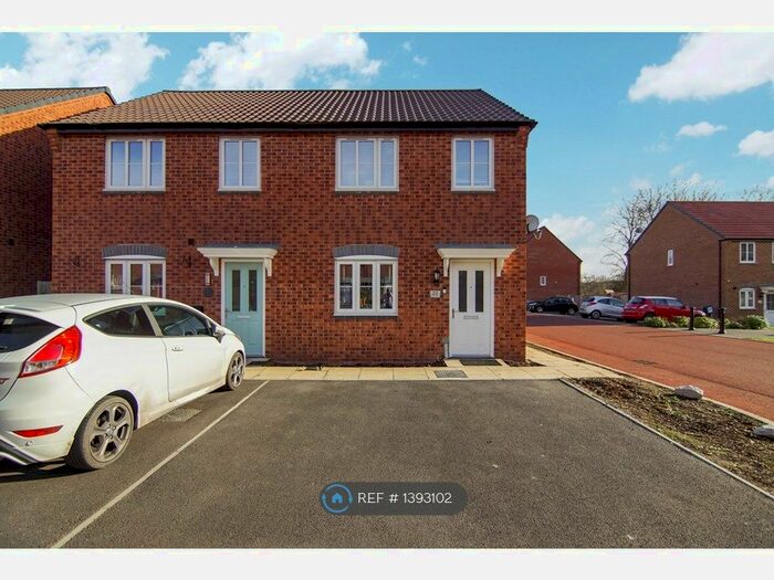 3 Bedroom Semi-Detached House To Rent In Cockcroft Avenue, Coventry, CV2