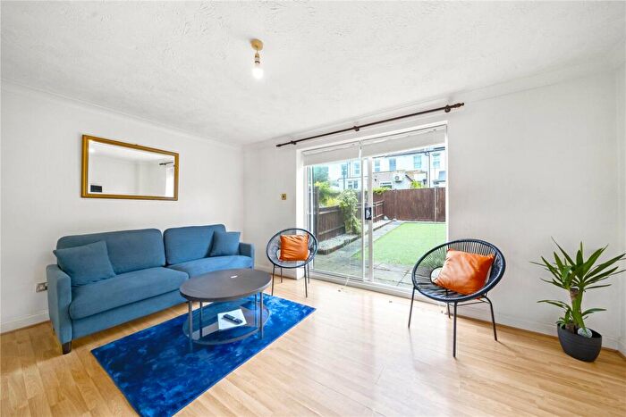2 Bedroom End Of Terrace House For Sale In Brunel Road, Walthamstow, London, E17