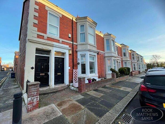 2 Bedroom Flat To Rent In Holmwood Grove, Jesmond, Newcastle Upon Tyne, NE2