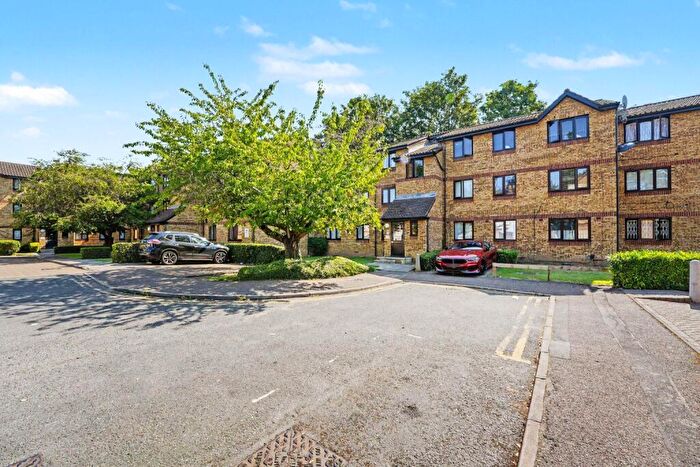 2 Bedroom Flat For Sale In Sawyer Close, Edmonton, London, N9