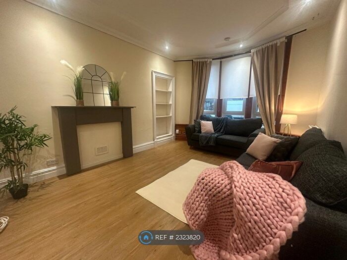 2 Bedroom Flat To Rent In Budhill Avenue, Glasgow, G32