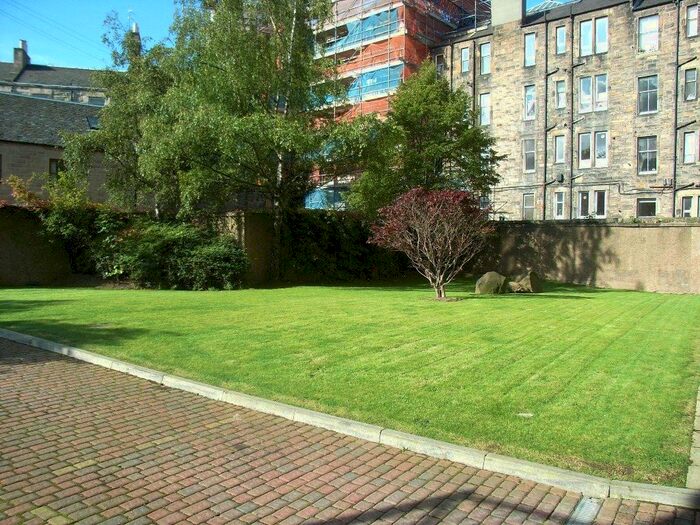 1 Bedroom Flat To Rent In Brunswick Street, Hillside, Edinburgh, EH7