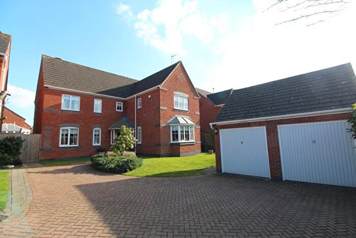 4 Bedroom Detached House For Sale In Burrough Way, Lutterworth, LE17