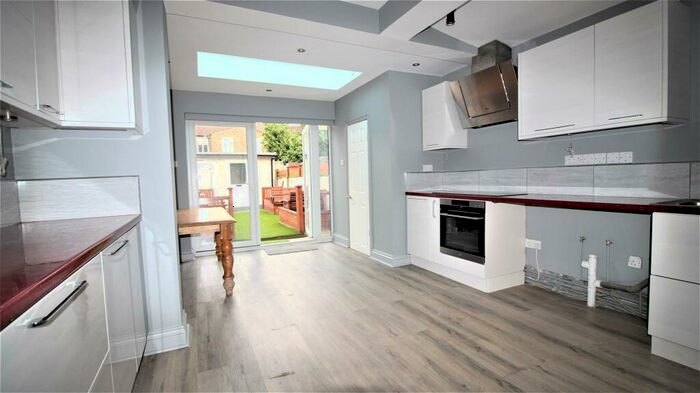 3 Bedroom Terraced House To Rent In Forest Drive, Manor Park, E12