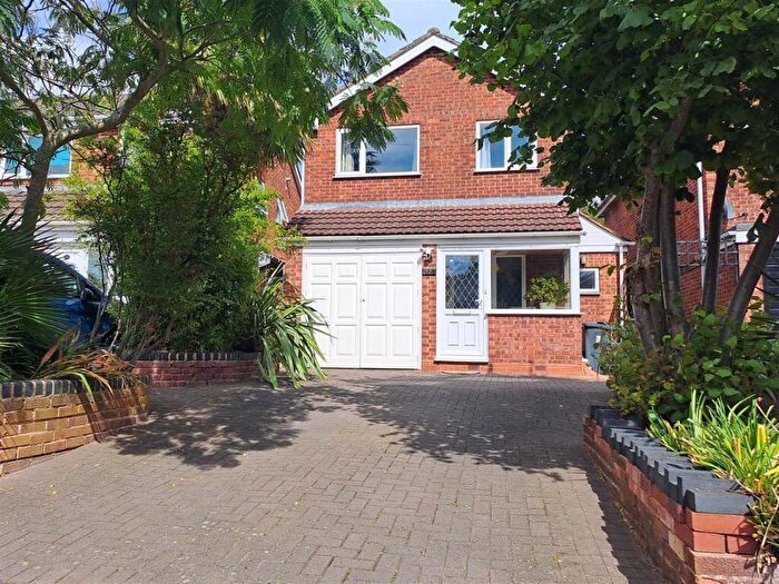 3 Bedroom Detached House For Sale In Avery Drive, Acocks Green, Birmingham, B27