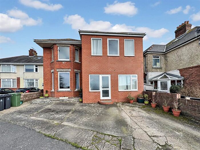 4 Bedroom Detached House For Sale In Waverley Road, Lodmoor, DT3