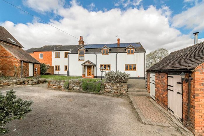 4 Bedroom House For Sale In Hipsley Lane, Hurley, CV9