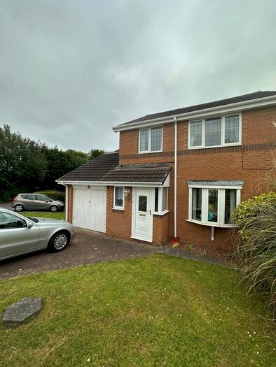 3 Bedroom Detached House To Rent In Mountston Close, Hartlepool, TS26