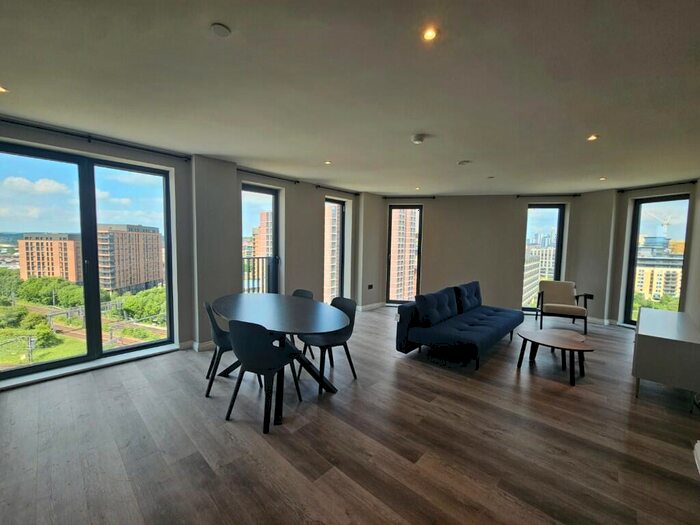 2 Bedroom Apartment To Rent In Springwell Gardens, Whitehall Road, Leeds, West Yorkshire, LS12