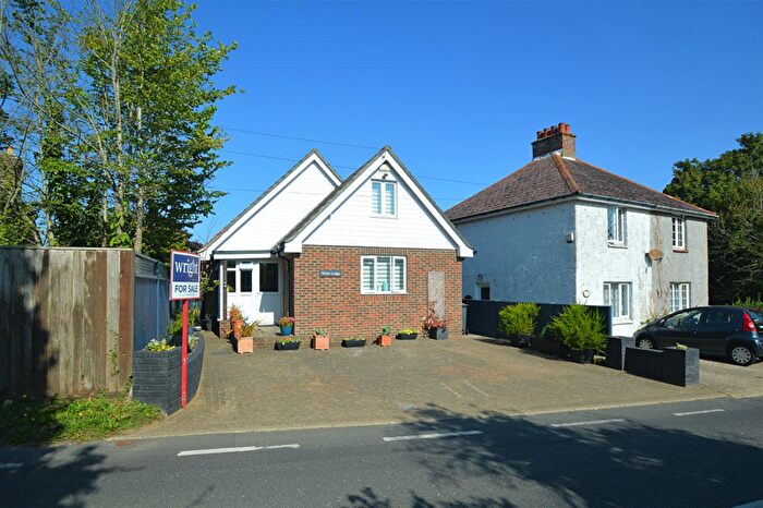 3 Bedroom Detached House For Sale In Close To Beach * Yaverland, PO36