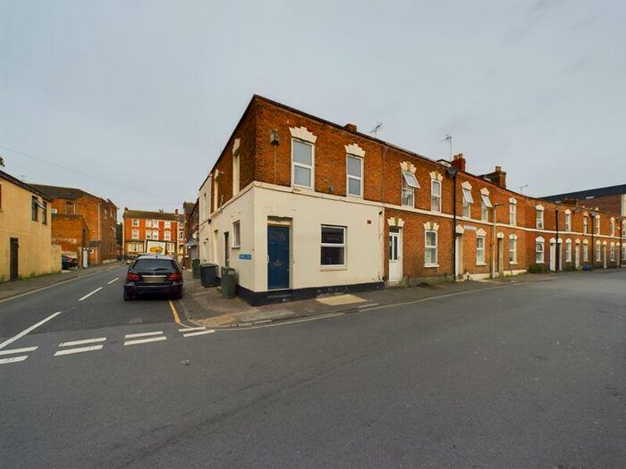 2 Bedroom Flat To Rent In Wellington Street, Gloucester, GL1