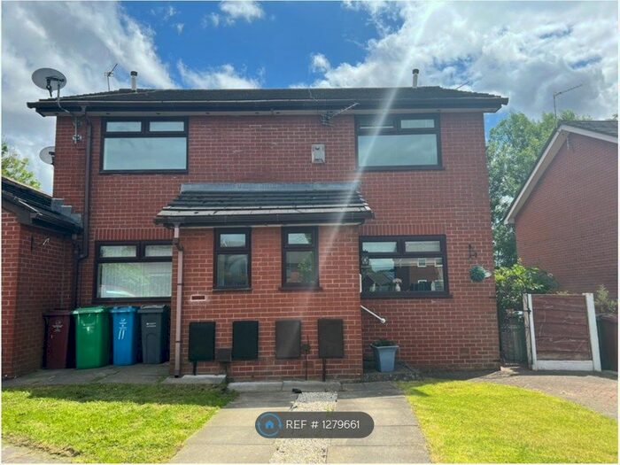 2 Bedroom Semi-Detached House To Rent In Colclough Close, Manchester, M40