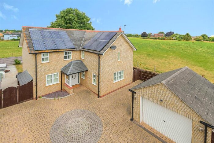 4 Bedroom Detached House For Sale In Henlade, Taunton, TA3