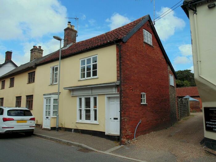 2 Bedroom Cottage To Rent In The Street, Dickleburgh, Norfolk, IP21
