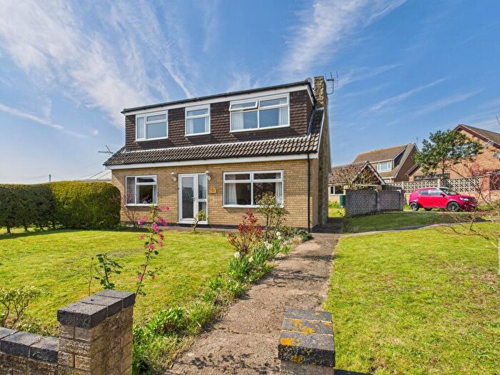 4 Bedroom Detached Bungalow For Sale In Churchill Avenue, Brigg, DN20