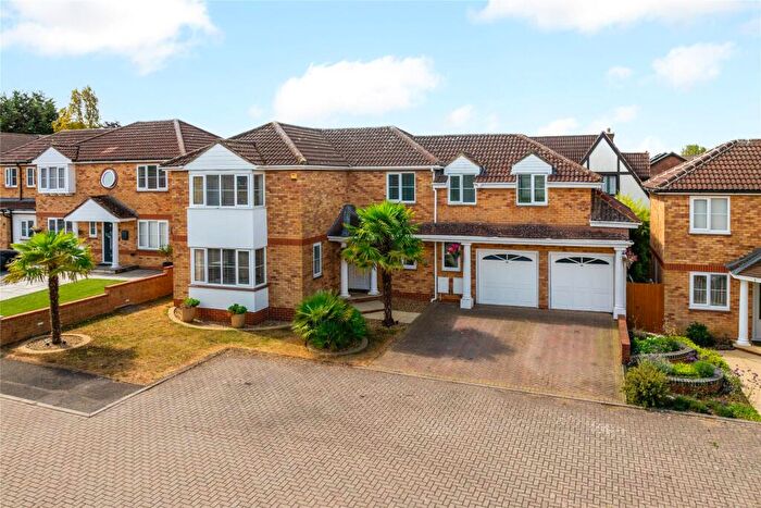 4 Bedroom Detached House For Sale In Froxfield Court, Emerson Valley, Milton Keynes, Buckinghamshire, MK4
