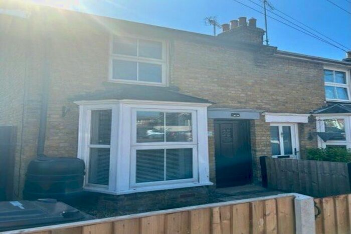 2 Bedroom Property To Rent In Western Road, Burnham-On-Crouch, CM0