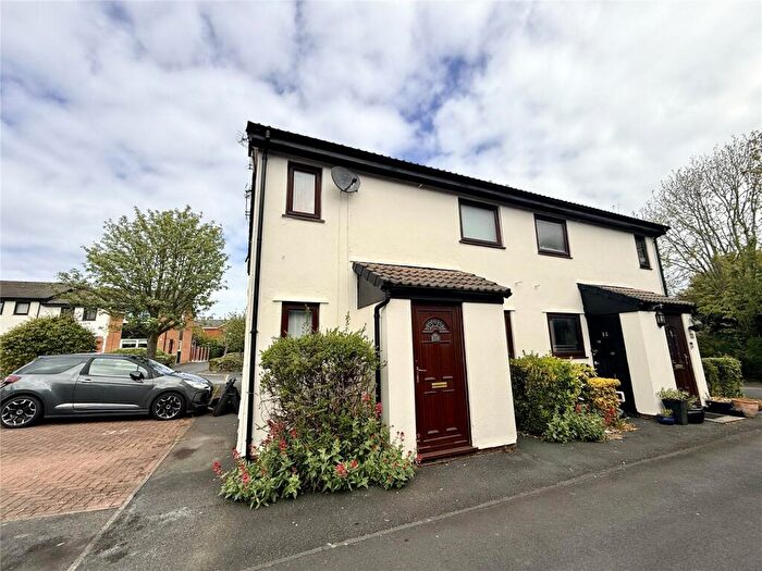 1 Bedroom Semi Detached House For Sale In Snowdon Close, Blackpool, Lancashire, FY1