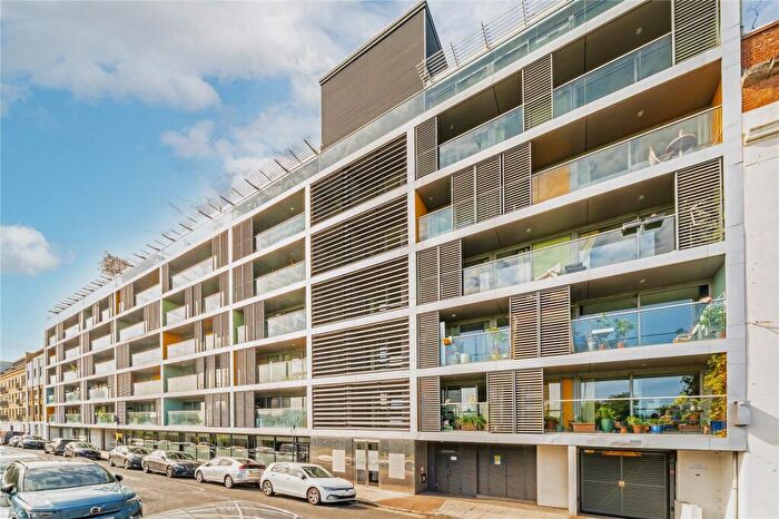 2 Bedroom Flat For Sale In Candy Wharf, Copperfield Road, Bow, London, E3