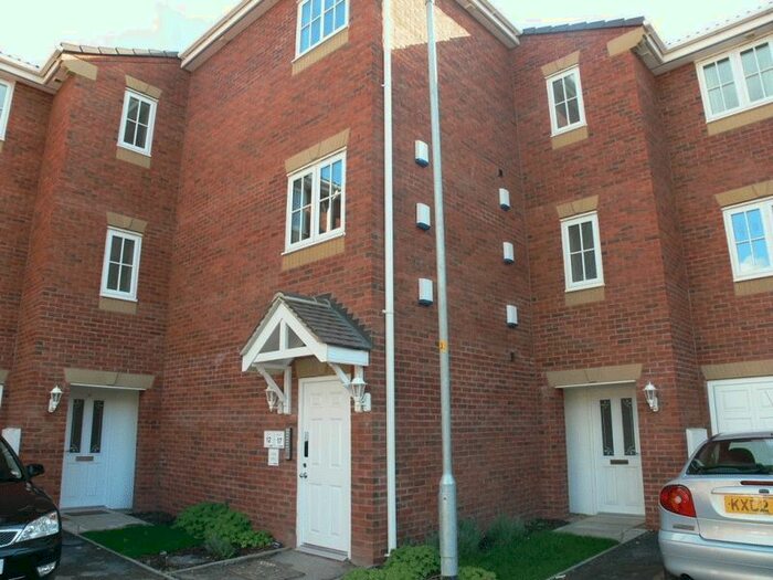 2 Bedroom Flat To Rent In Waterford Place, Normanton, WF6