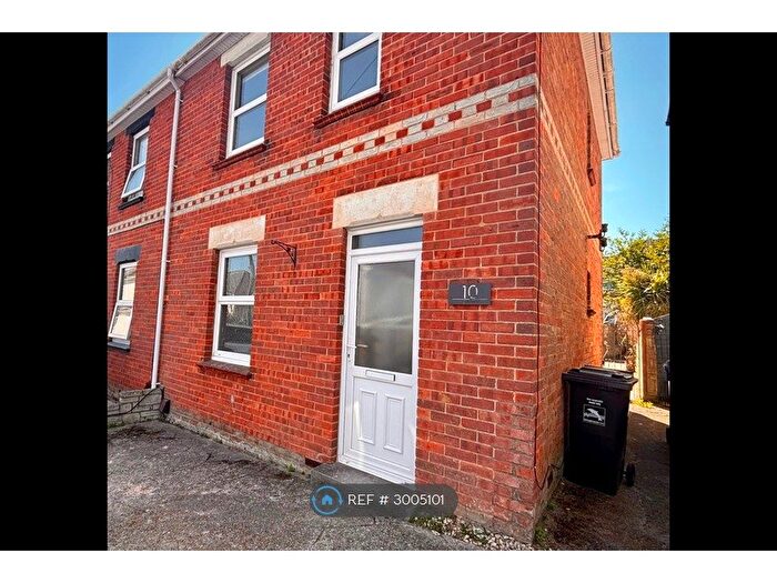 2 Bedroom Semi-Detached House To Rent In Argyll Road, Poole, BH12
