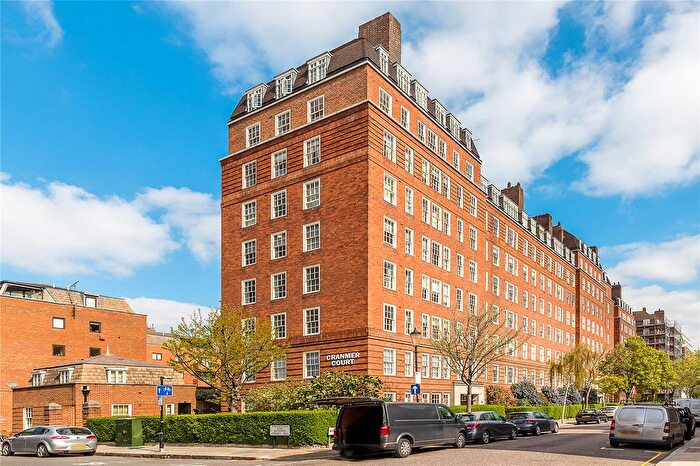 3 Bedroom Flat For Sale In Whiteheads Grove, London, SW3
