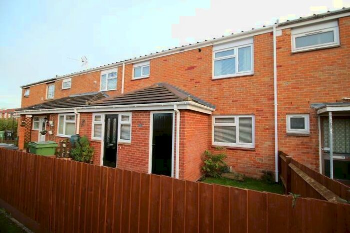 3 Bedroom Terraced House To Rent In Haydn Road, Basingstoke, RG22