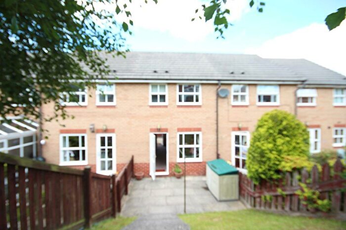 2 Bedroom Terraced House To Rent In Tinkler Stile, Thackley, BD10
