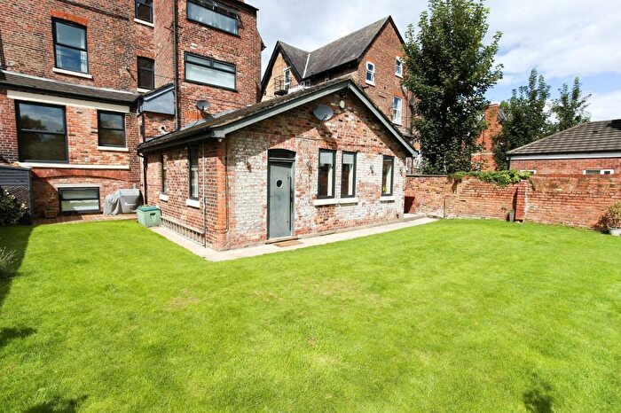 2 Bedroom Detached House For Sale In Palatine Road, West Didsbury, Manchester, M20