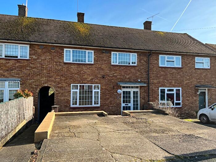 3 Bedroom Terraced House To Rent In Woodbridge Lane, Romford, RM3