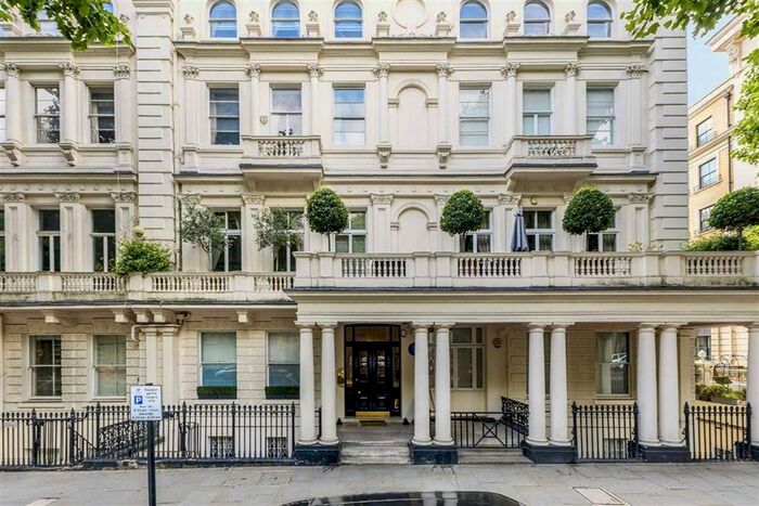 2 Bedroom Flat To Rent In Queen's Gate, London, SW7