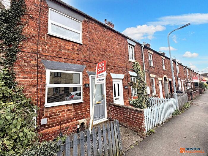 2 Bedroom Terraced House For Sale In Hereward Street, Bourne, PE10
