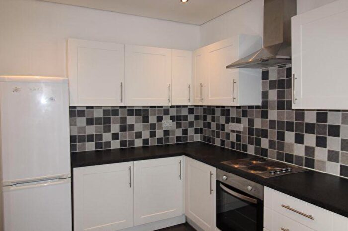 4 Bedroom Semi-Detached House To Rent In Superb Student House For September - Ripon Road, BH9