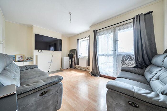2 Bedroom Flat For Sale In Evelyn Street, Chester House Evelyn Street, SE8