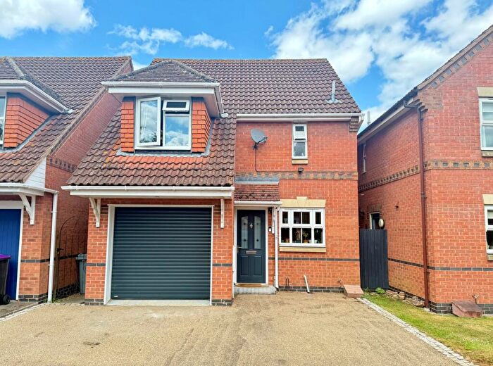 3 Bedroom Detached House For Sale In Waggoners Way, Morton, Bourne, PE10
