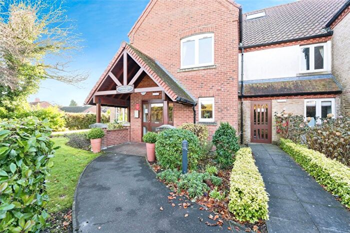 2 Bedroom Flat For Sale In Grove Lane, Holt, Norfolk, NR25
