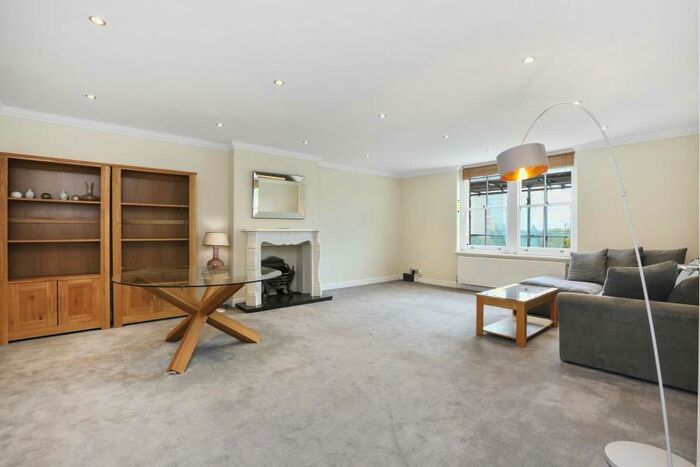 2 Bedroom Flat To Rent In Hamilton Terrace, St John's Wood, NW8