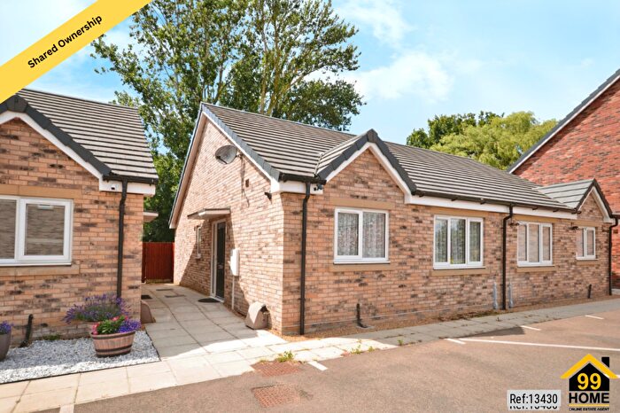 2 Bedroom Bungalow For Sale In Croft Close, Cowbit, Spalding, Lincolnshire, PE12