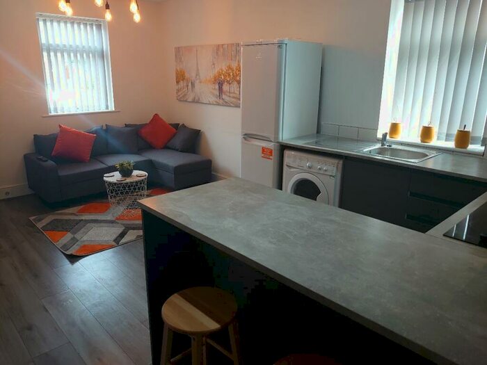 2 Bedroom Flat To Rent In Flat, Boaler Street, Liverpool, L6